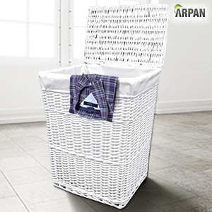 Large White Wicker Laundry Basket With White Lining